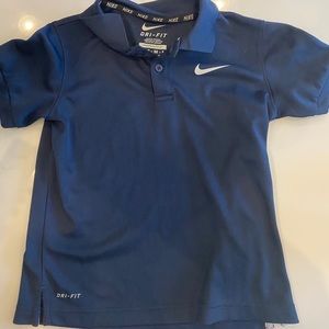 Nike Boys Dri Fit 5-6year old